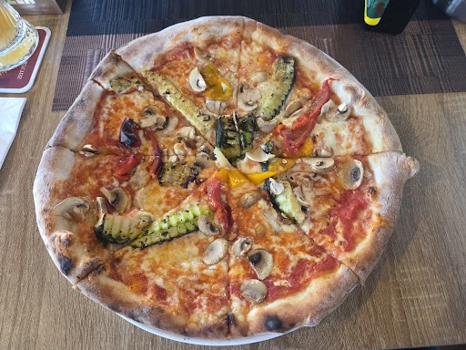 Restaurant Pizzeria Minigolf Bietigheim Fiore photo 9